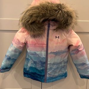 Under Armour Girls’ Laila Cloud Mountain Printed Winter Coat EXCELLENT CONDITION